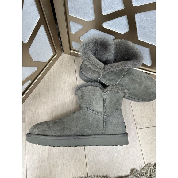 Ugg Mini Short Bailey Button II Flat Boot Gray Wool Fur Suede Leather 9 - Picture 4 of 10